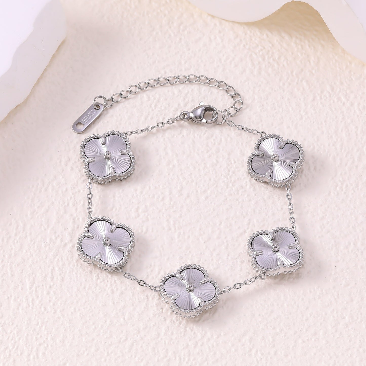 Golden Four-leaf Flower Design Personality Gold Necklaces