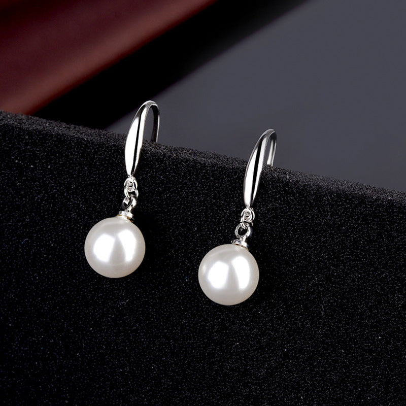 Women's Circle Pearl Siering Korean Style Temperament Earrings
