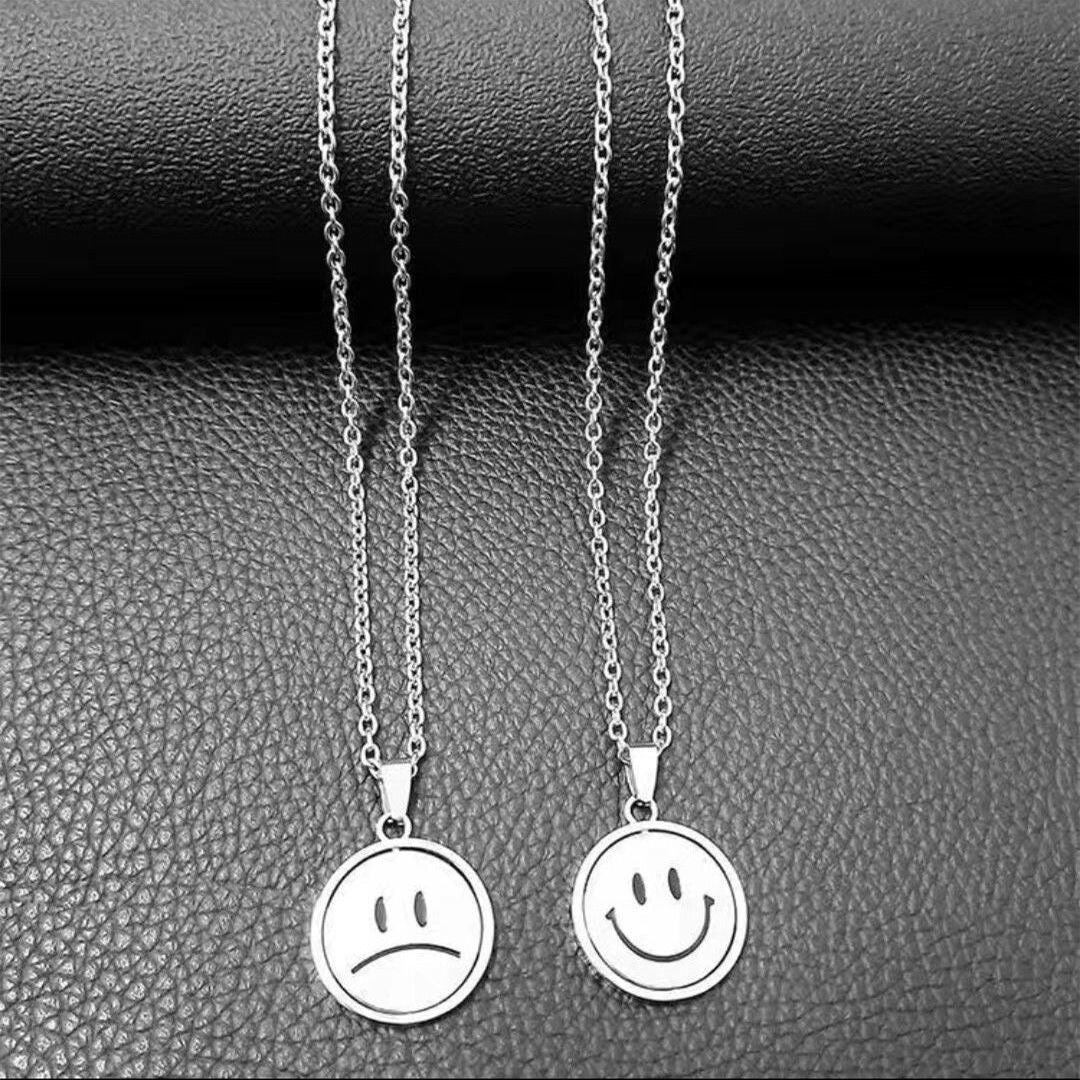 Women's & Men's National Fashion Rotating Smiley Street Double-sided Expression Disco Necklaces