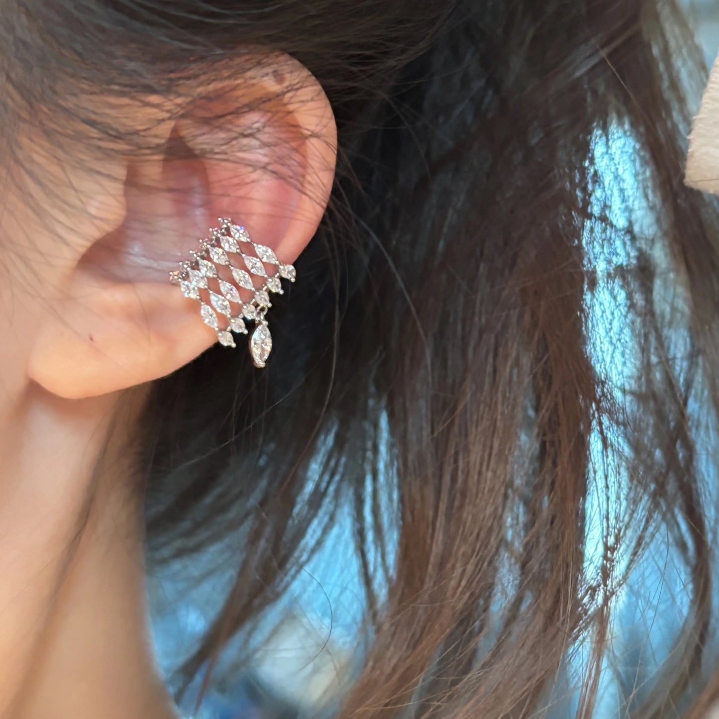 Interest Light Luxury High-grade Zircon Water Drops Flashing Bone Cold Rings