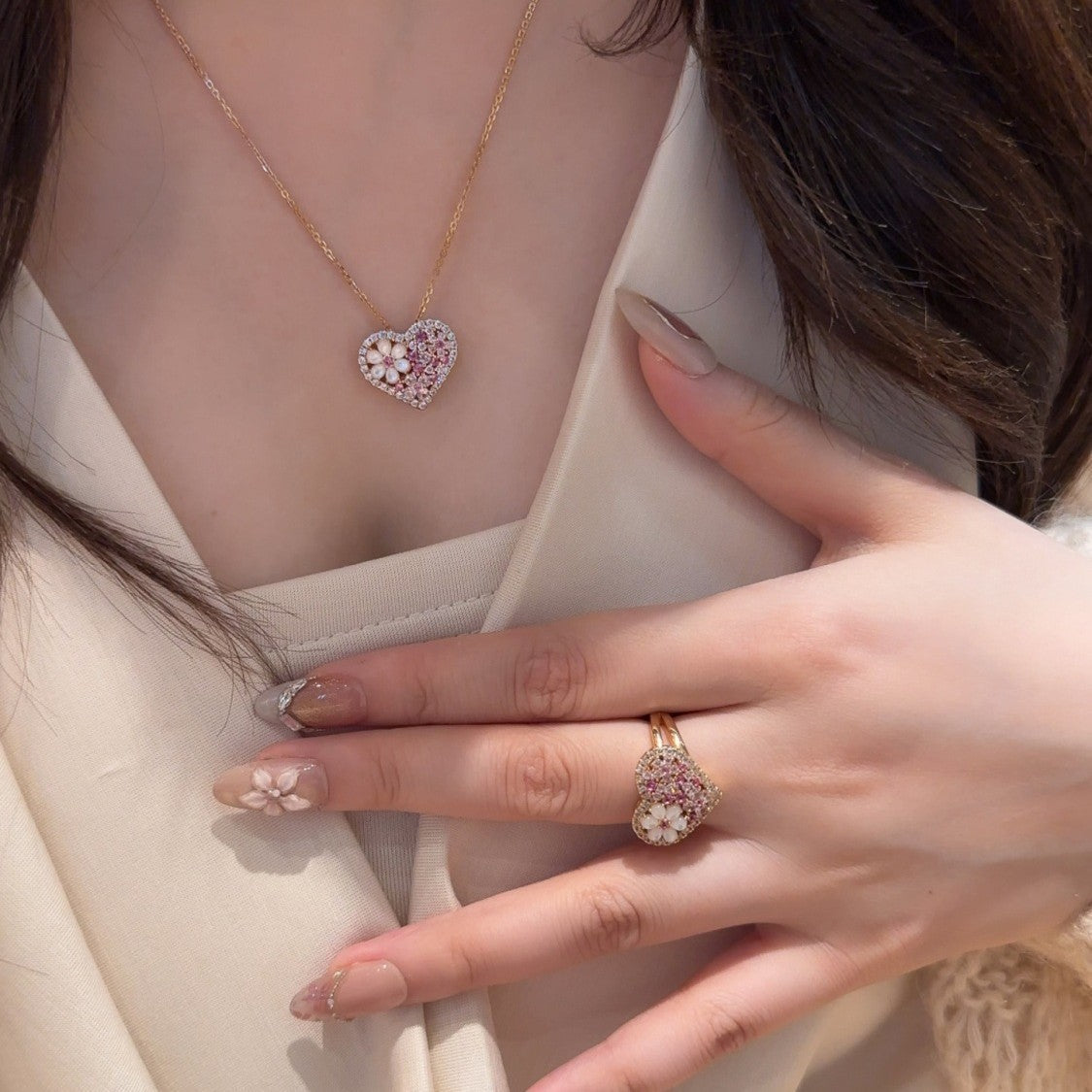 Gold Sense Pink Diamond Zircon Flower Heart Clavicle Chain Female Necklace
