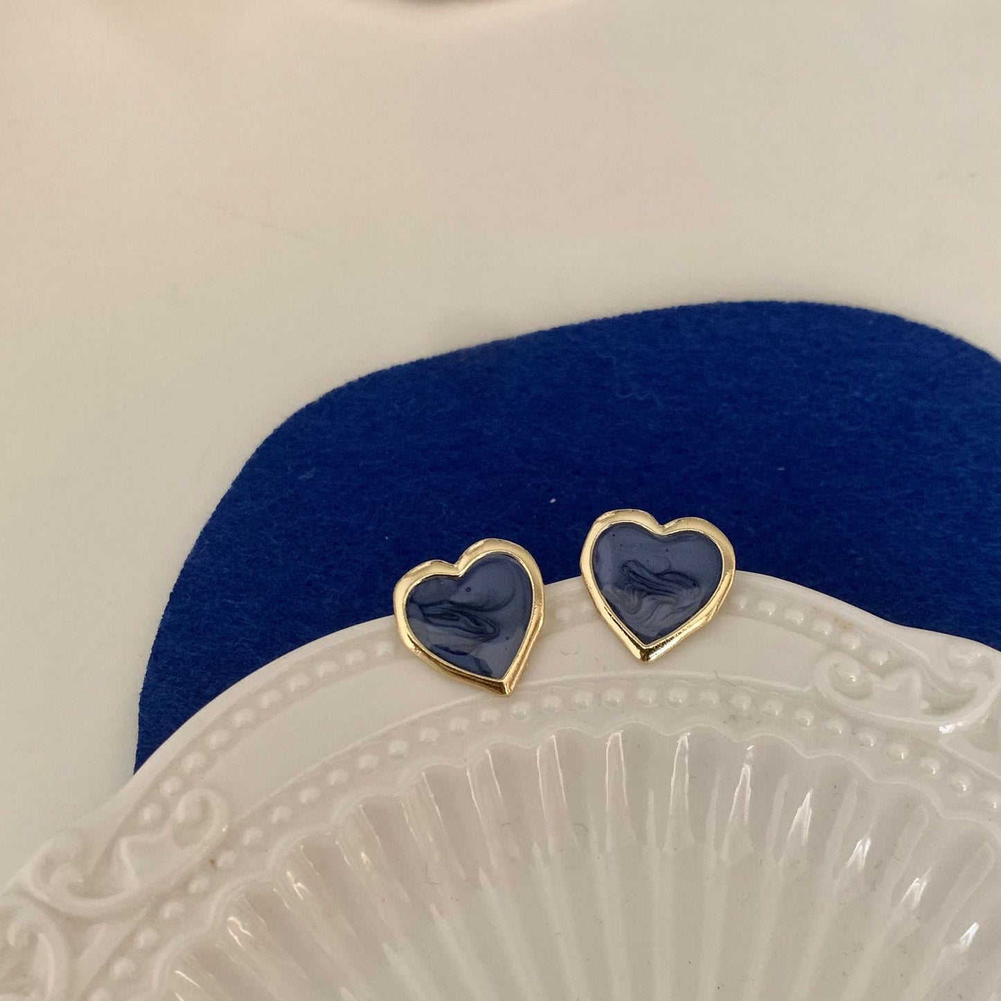 Sier Needle Drop Oil Haze Blue Heart-shaped Earrings