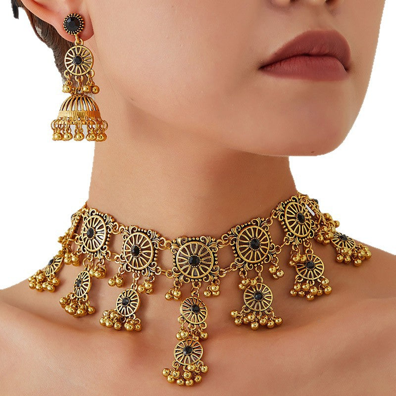 Women's Retro Rhinestone Small Floral Tassel Exaggerated Earrings