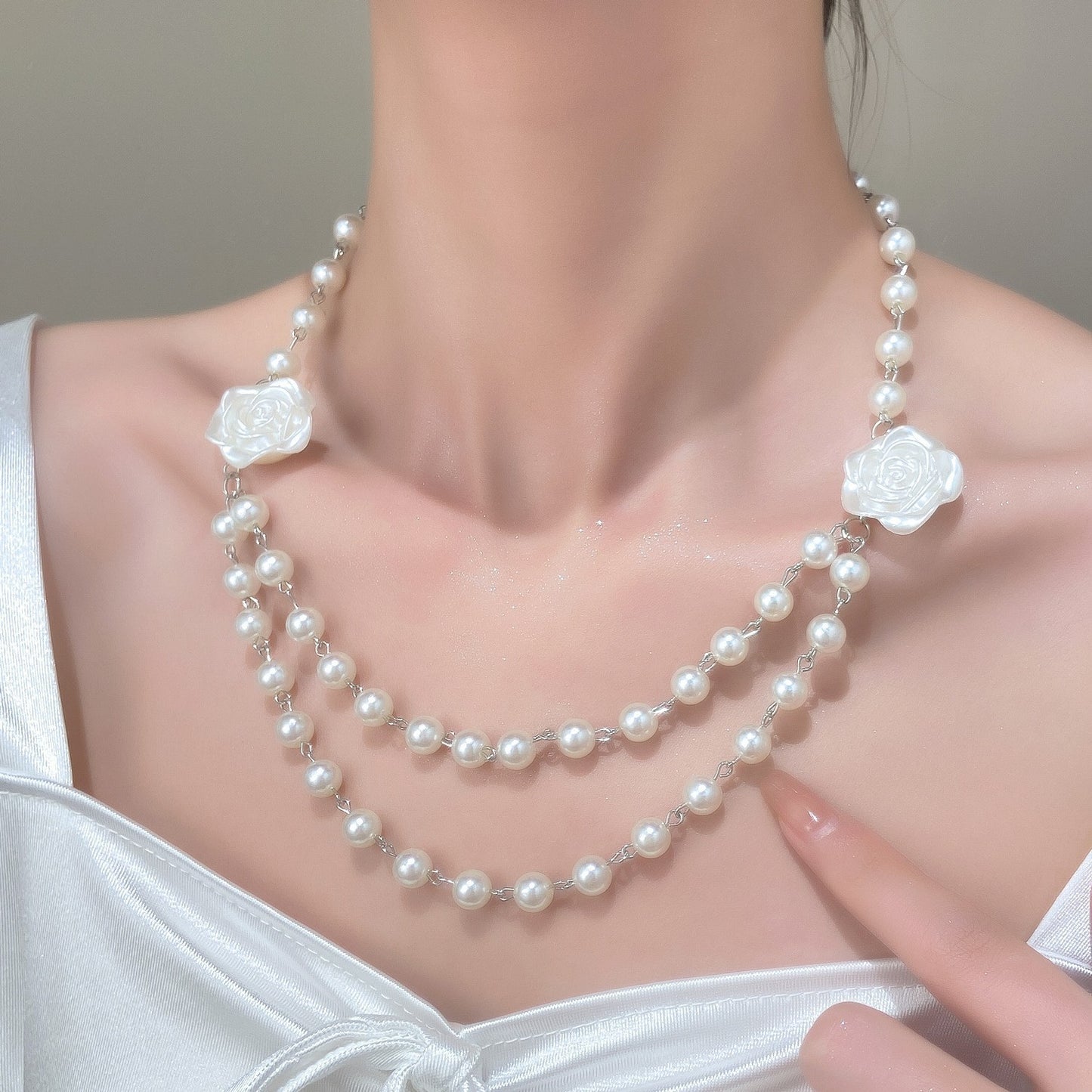 Women's Pearl Chain Light Luxury Temperament High Necklaces