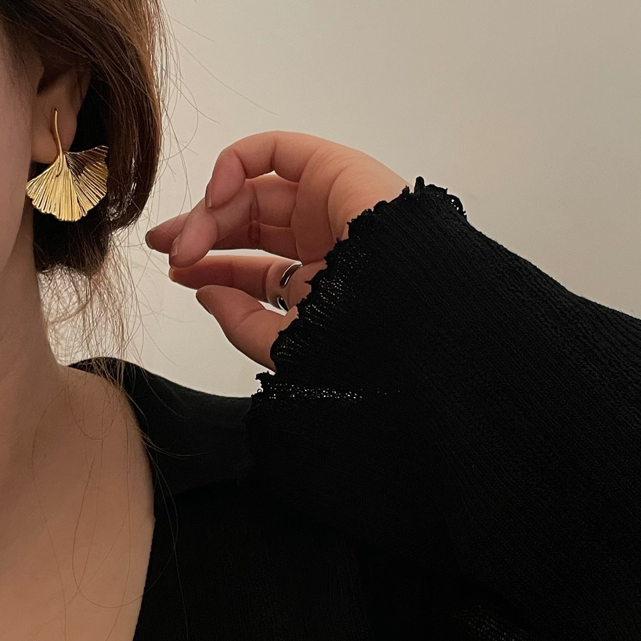 Big Ear Exaggerated Modeling Metal Leaf-shaped Rings