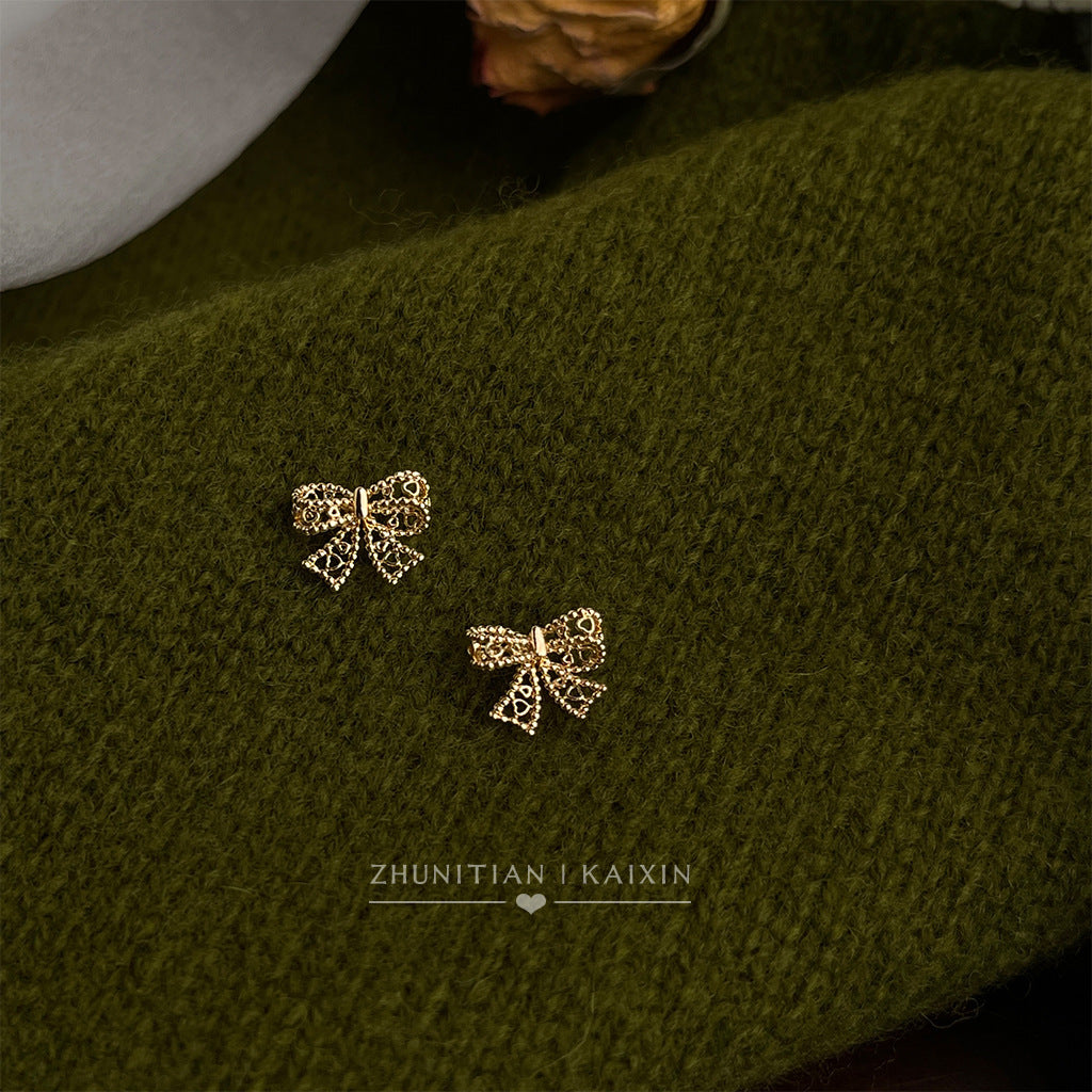 Women's Bright Eyes Shop Sier-plated Needle Gold-plated Mini Hollow Stud Earrings