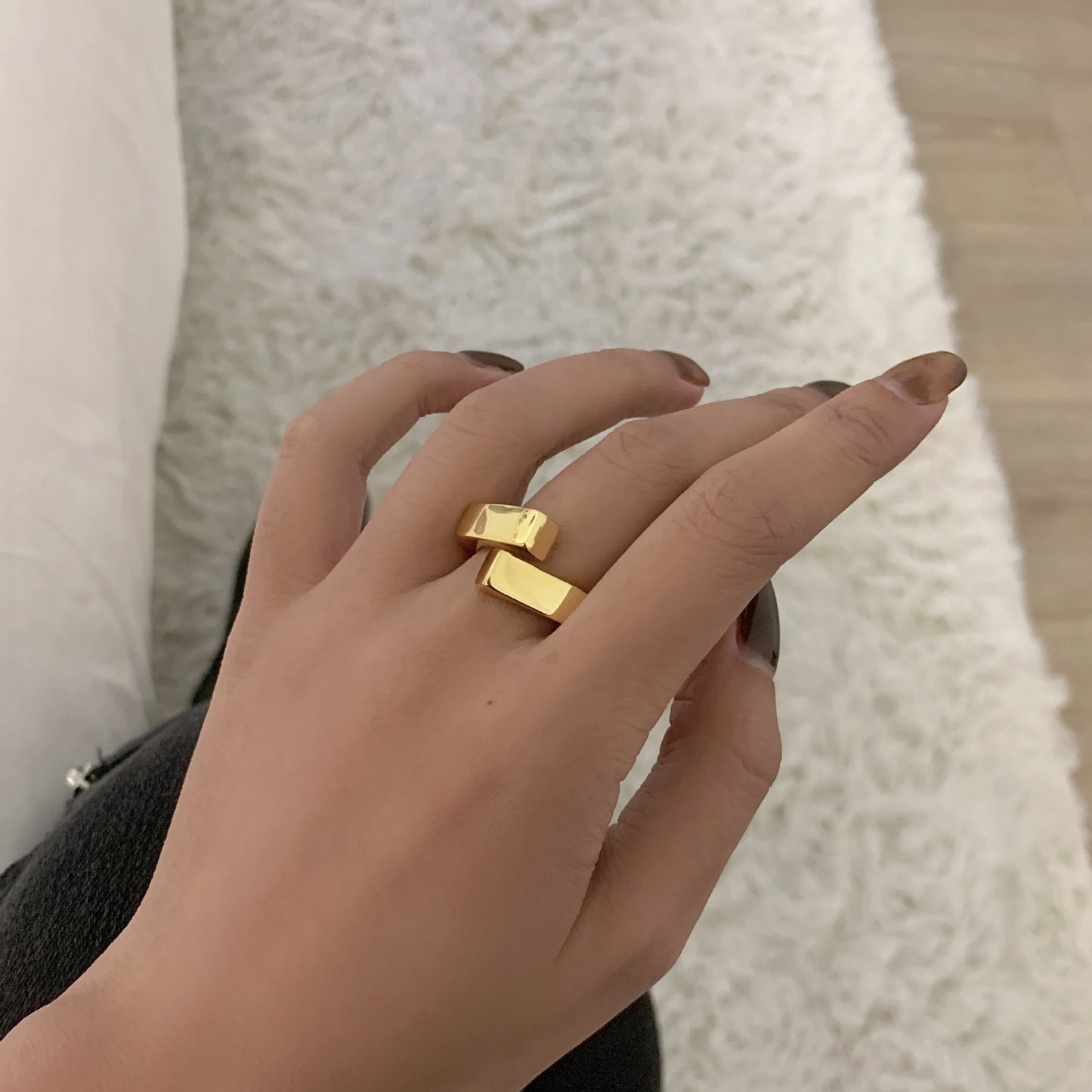 Geometric Glossy Cross Staggered Unique Design Female Trendy Cold Simple Rings