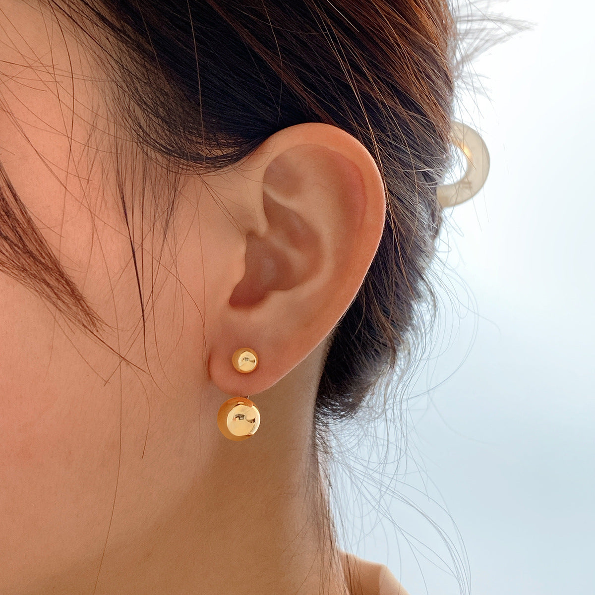 Style Cold Metal Ball Personality Elegant Earrings