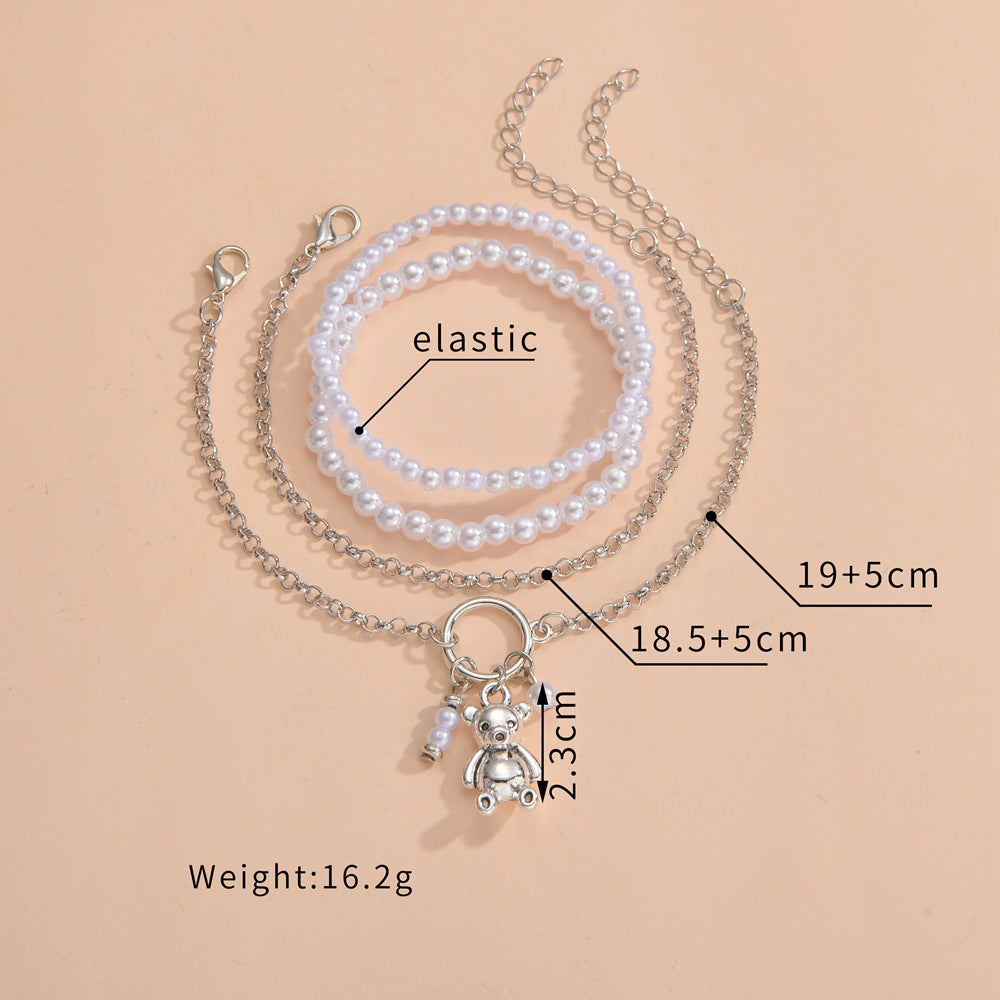 Women's Sweet And Cute Alloy Bear Pendant Pearl Bracelets