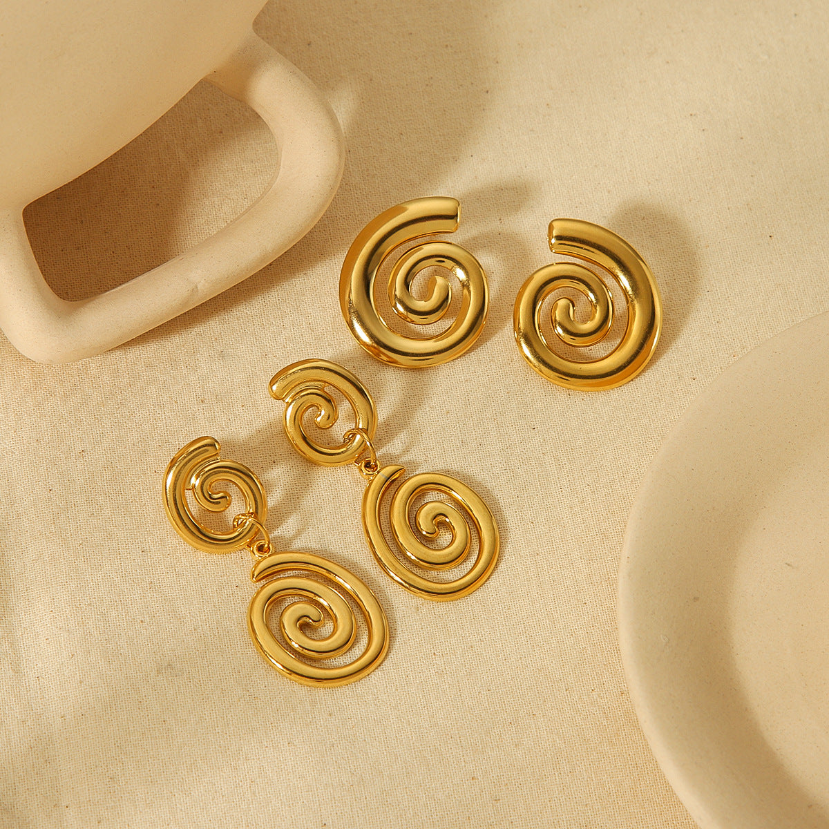 Women's Retro Design Geometric Gold Stainless Steel Earrings