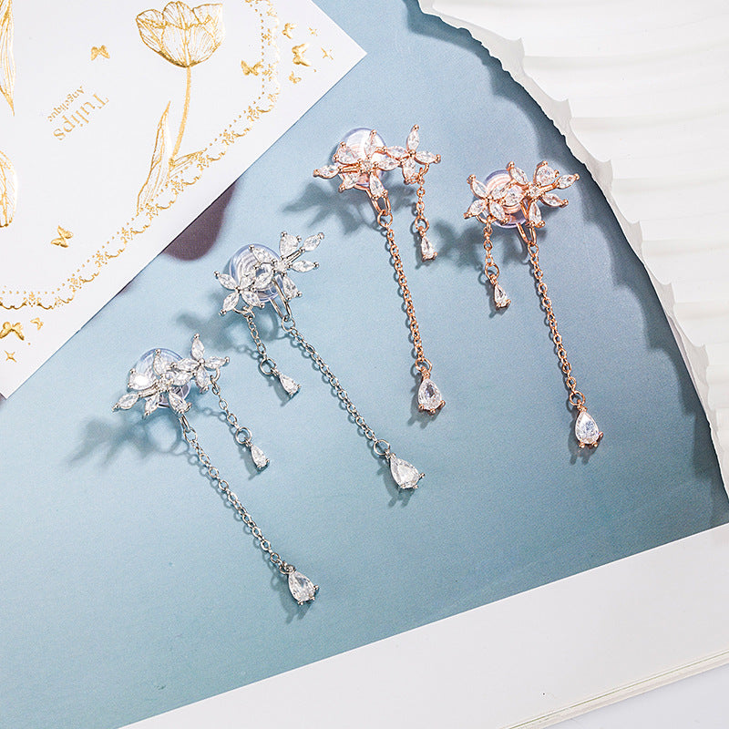 Women's Light Luxury Refined Grace Zircon Flower Tassel Rings