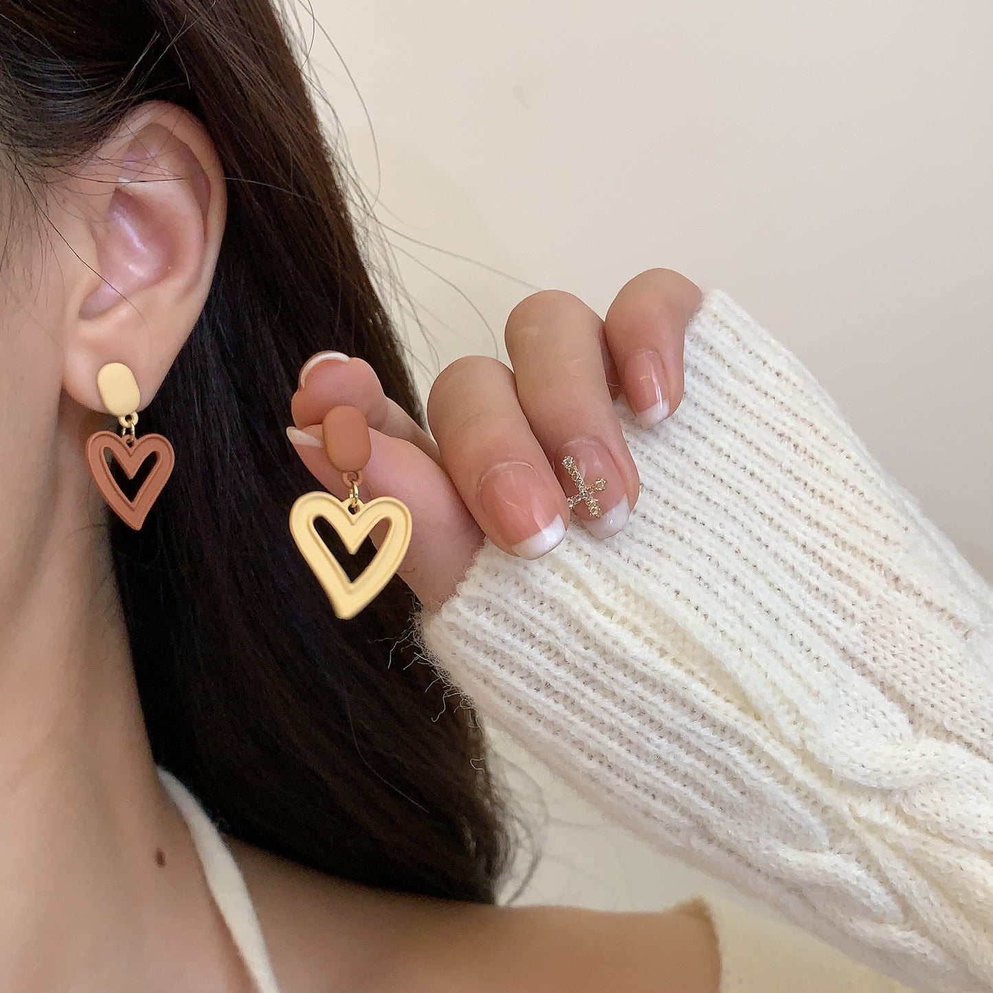 Sier Needle Big Love Heart Trendy Earrings