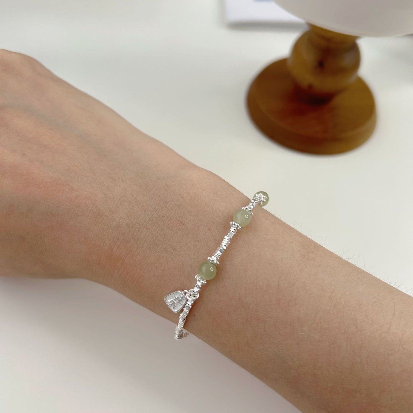 Bracelets Design en argent sterling avec couple brisé en jade