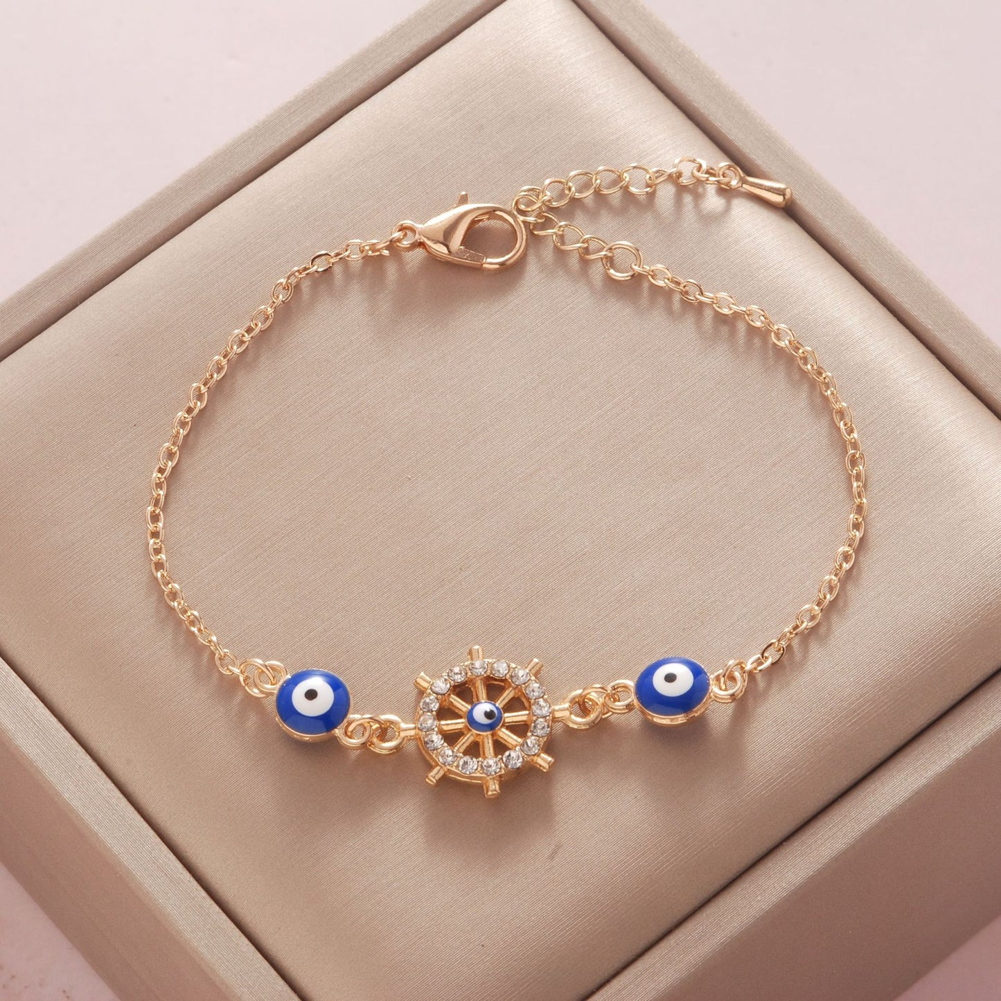 Women's Electroplated Devil's Eye Four-leaf Clover Fashion Bracelets