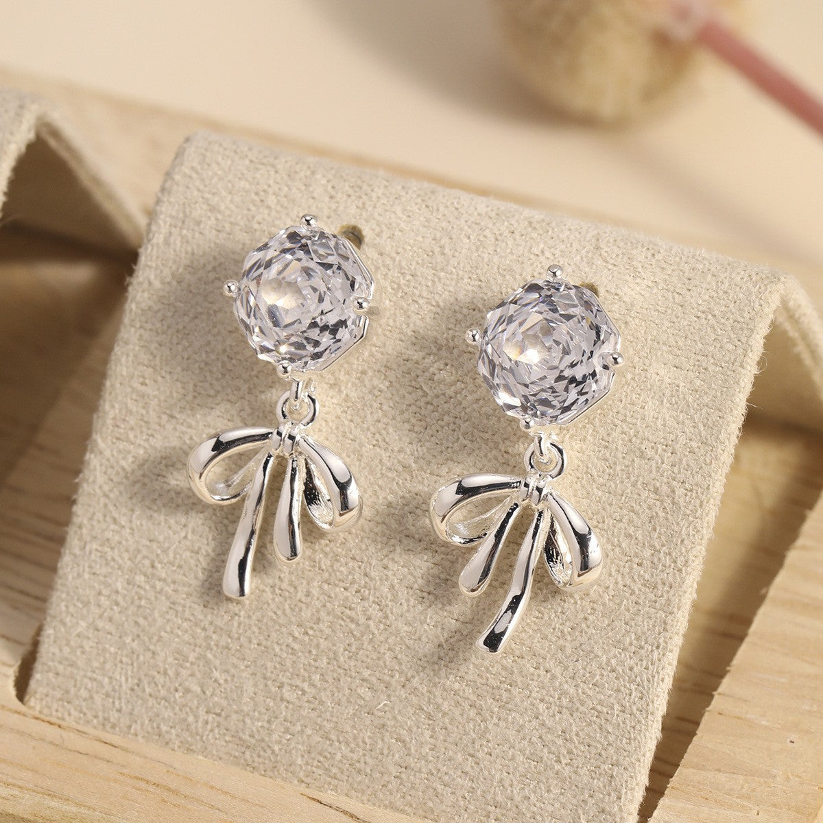 Pearl Colorful Zircon Female Fresh Temperament Stud Earrings
