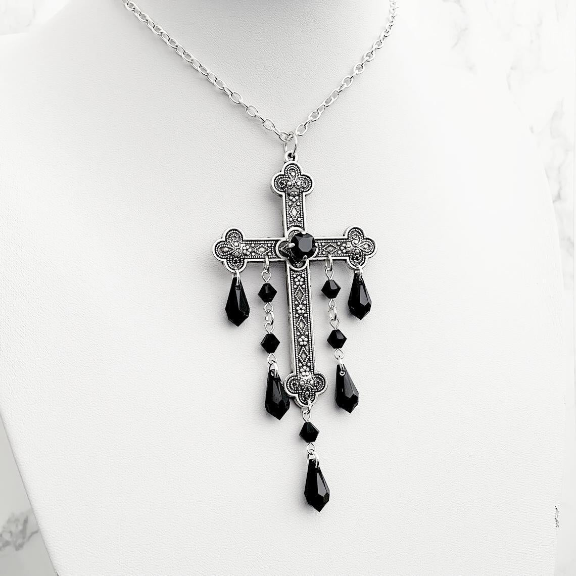 Colliers à pendentif gothique en argent avec grande croix de vampire