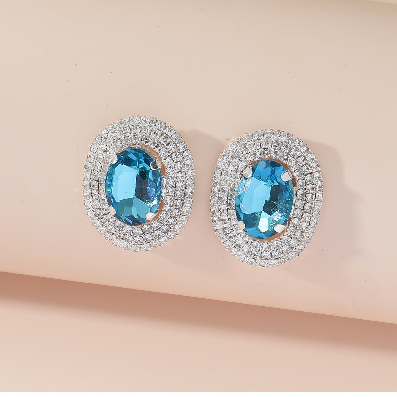 Women's Fashionable For Luxurious Style Diamond Accessories Earrings