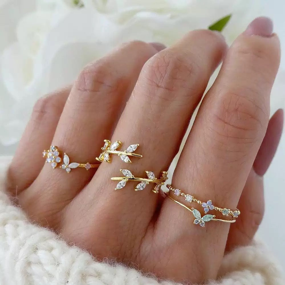 Hand Fashion Simple Butterfly Diamond Studded Hollow Female Niche Ring