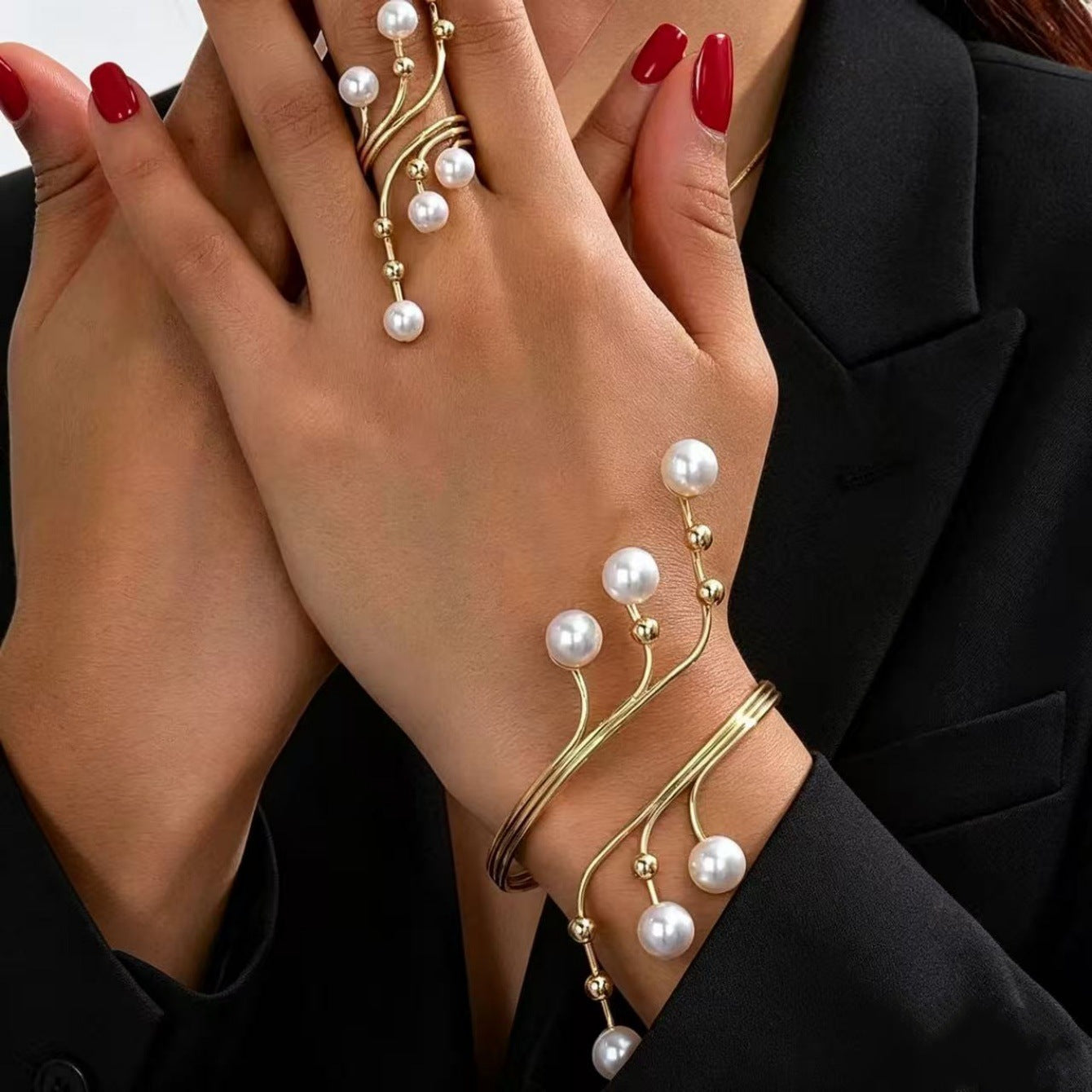 Geometric Pearl Winding Line Suit Exaggerated Bracelets