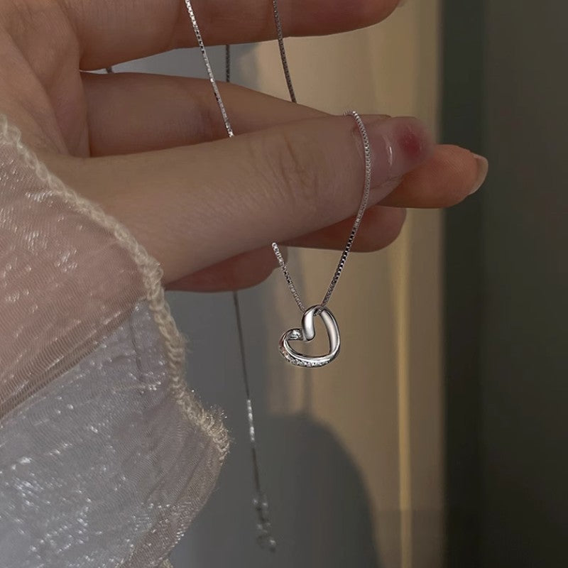 Women's Luxury Minority Design High-grade Heart-shaped Collarbone Gifts For Necklaces