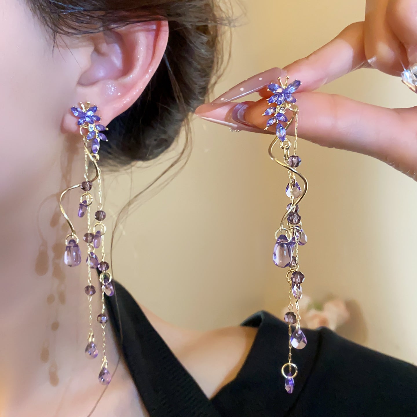 Sier Needle Light Luxury Diamond Butterfly Glass Water Drop Tassel Earrings
