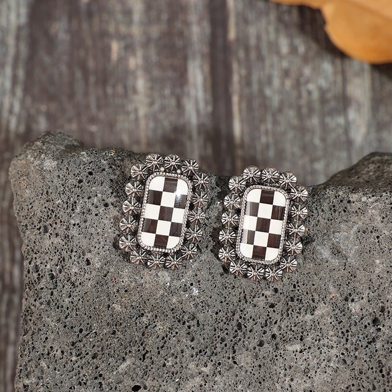 Elegant Geometric Black White Chessboard Grid Ear Stud Earrings