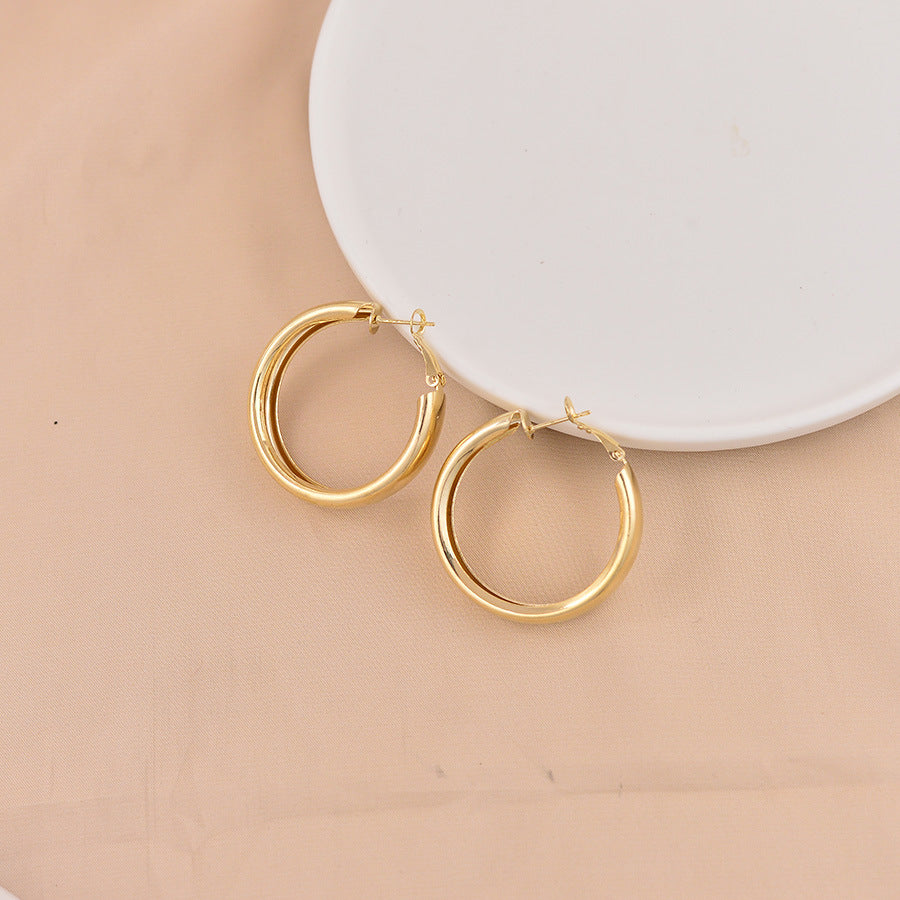 Special Offer Dignified Hollow Pearl Sweet Ear Clip