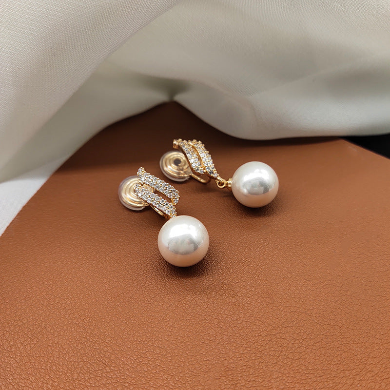 Comfortable Pearl Temperamental Light Luxury Sense Earrings