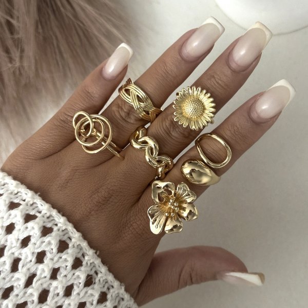Women's Combined Fashion Liquid Lava Flower Irregular Rings