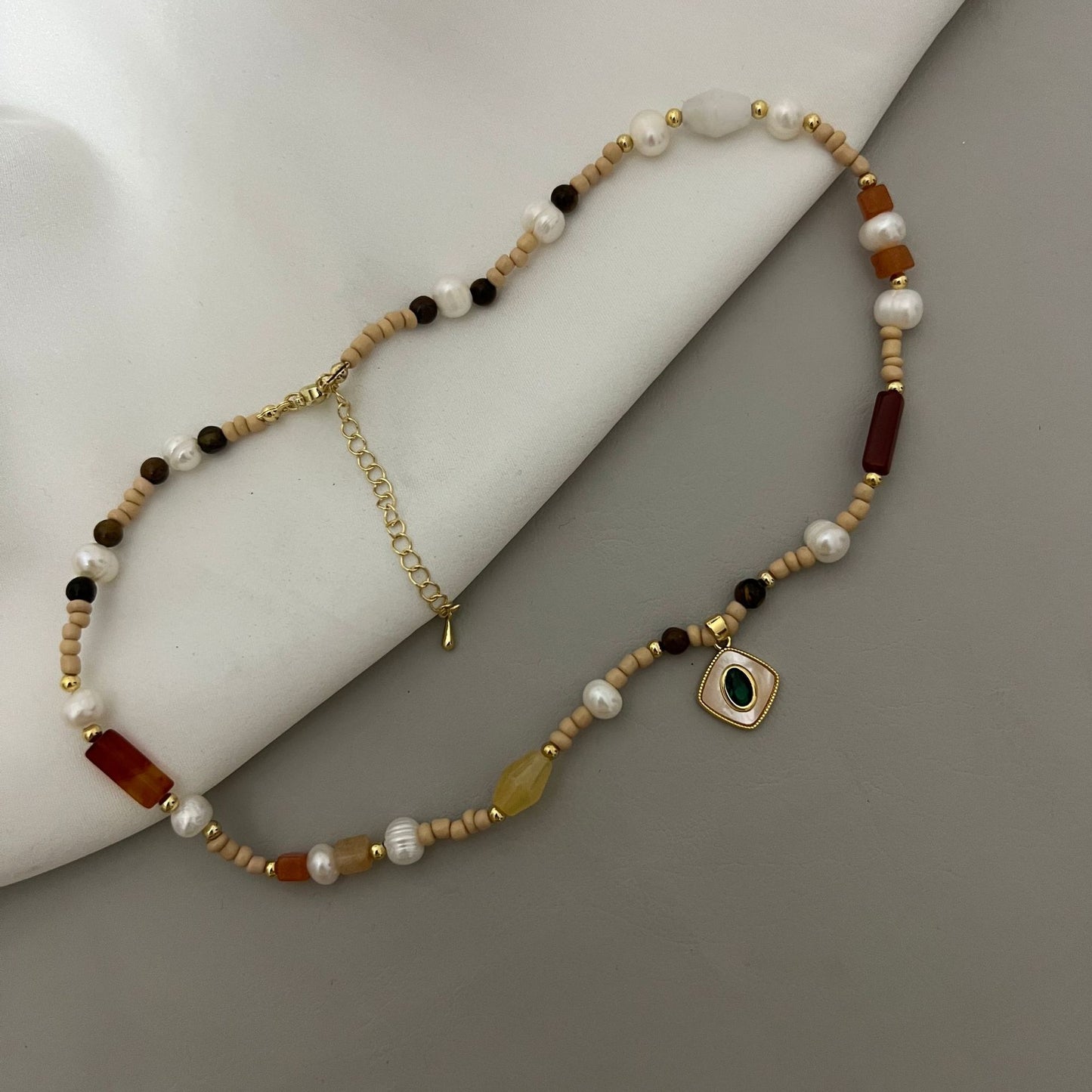 Retro Beaded Female Niche Twin Design Necklaces