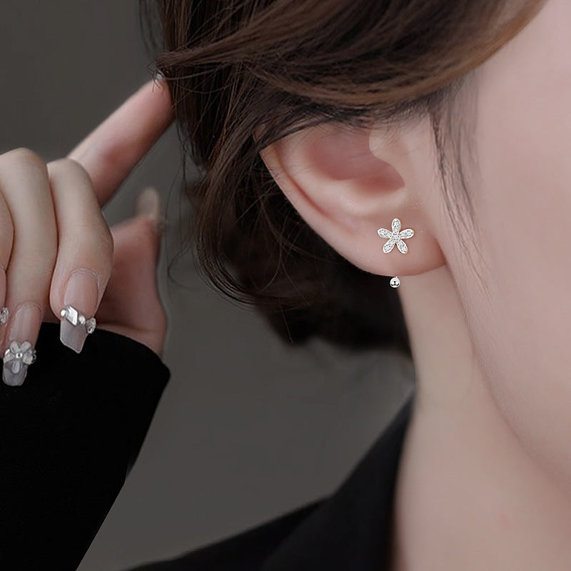 Small Diamond Flower Screw Tightening Buckle Ear Hook Classic Sweet Earrings