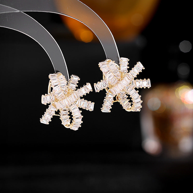 Super Flash Zircon Inlaid Female Affordable Earrings