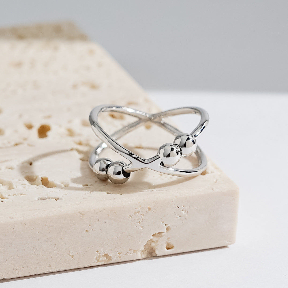 Design Sense Minority Simple Adjustable Decompression Ring