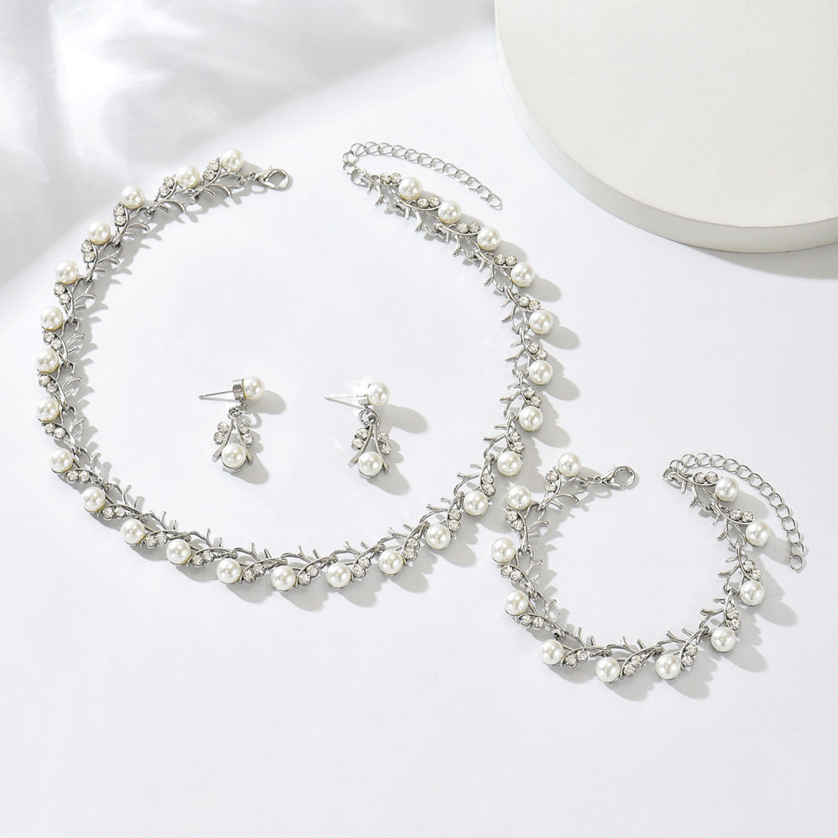 Women's Environmental Protection Alloy Pearl Shape Three-piece Jewelry Set