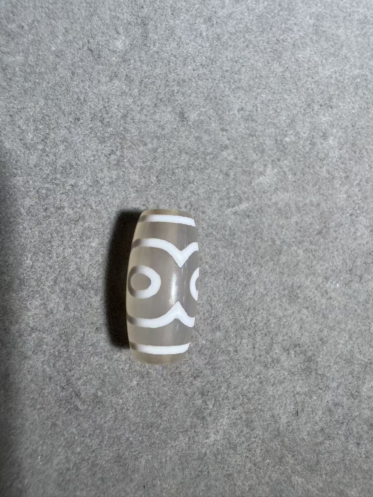 Agate Snowland White Tiger Tooth Multi Totem Bracelet