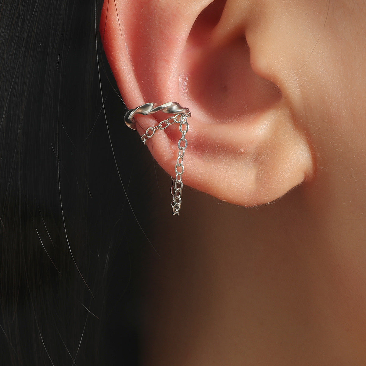 Retro Chain Tassel Female Simple Temperamental Personality Single Earrings