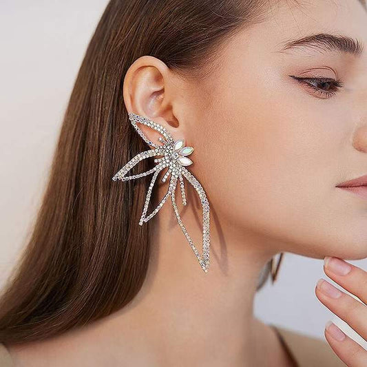 Fleur lamellaire foliée en diamant splendide à la mode unique pour femmes pour boucles d'oreilles personnalisées