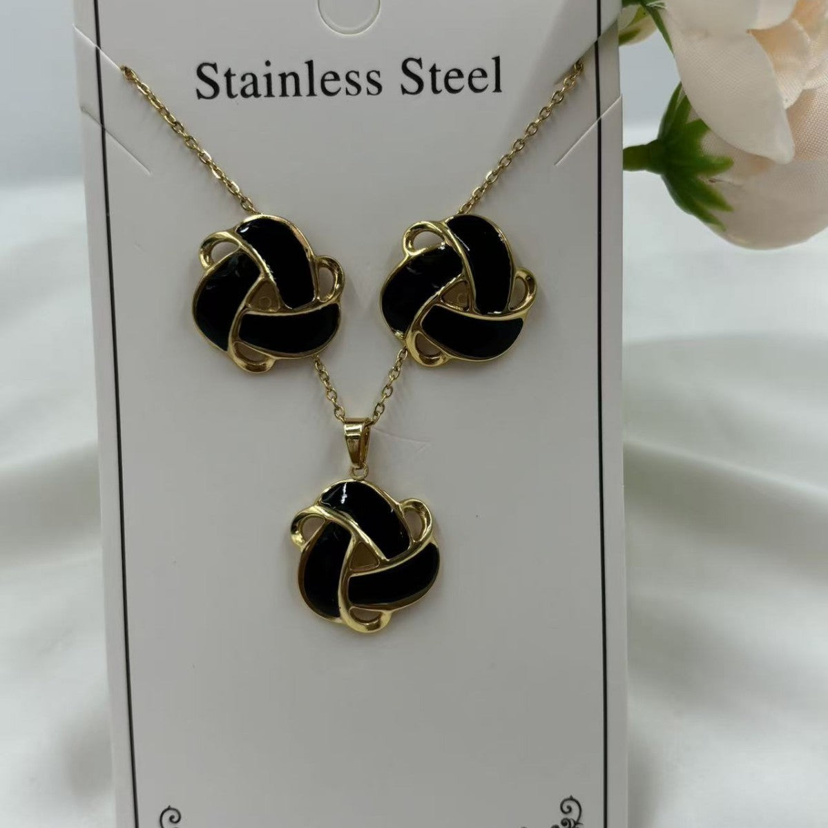 Women's Oil Dripping Flower Stainless Steel Gold Plating Elegant Rings