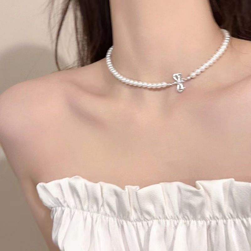 Butterfly Pearl Light Luxury Minority Design Necklace