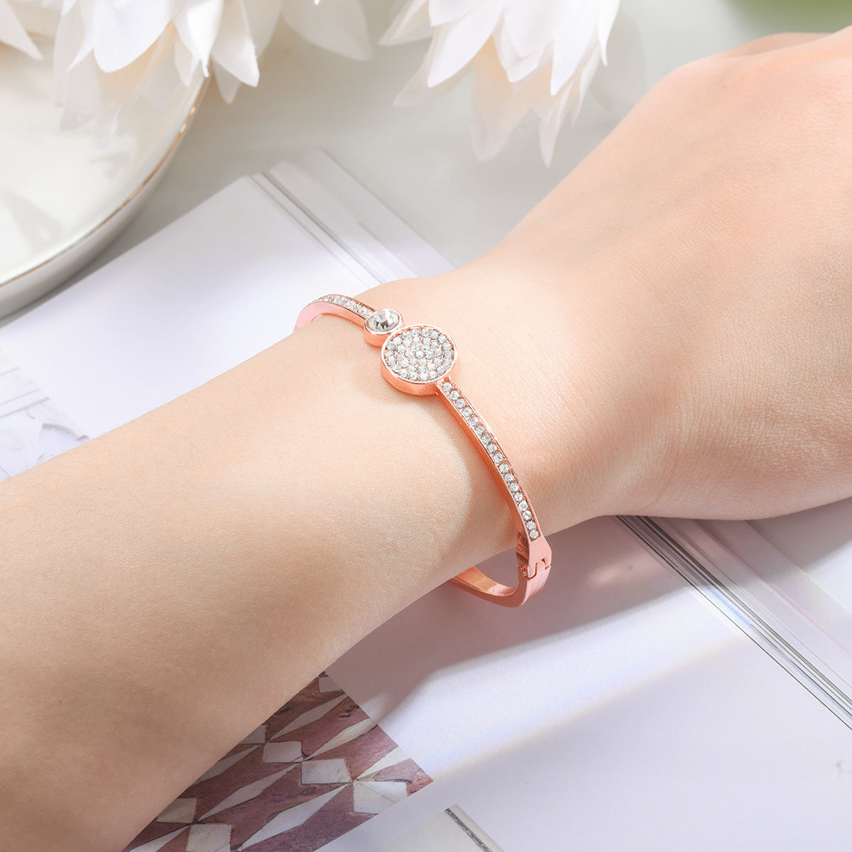 Bracelets doux en diamant de niche de conception de style coréen pour femmes