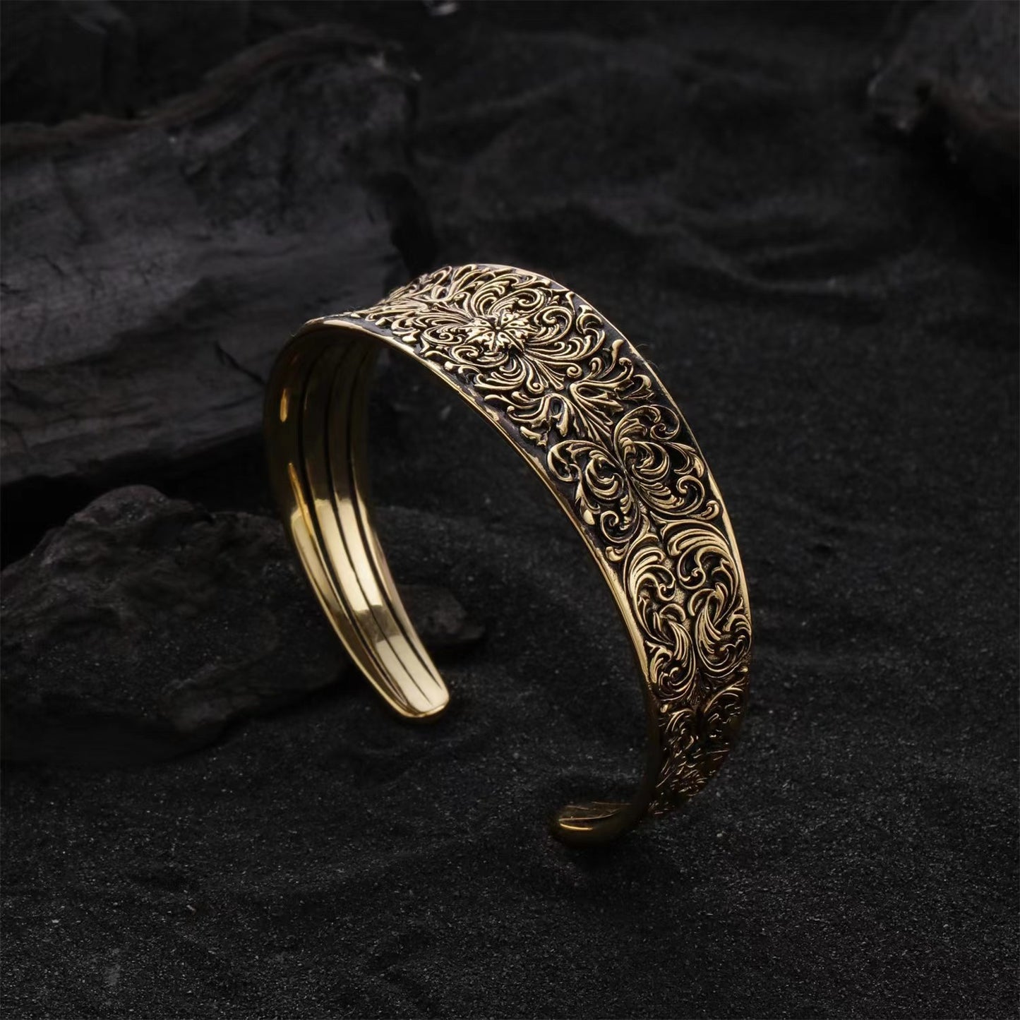 Women's Begonia Pattern Cruciate Flower Crescent Niche Design Bracelets