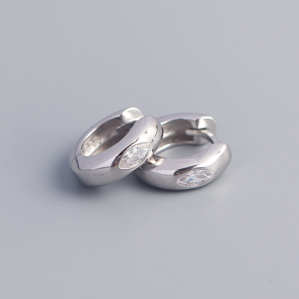 Metallic Ear Clip Sier Large Glossy Circle Horse Stud Earrings