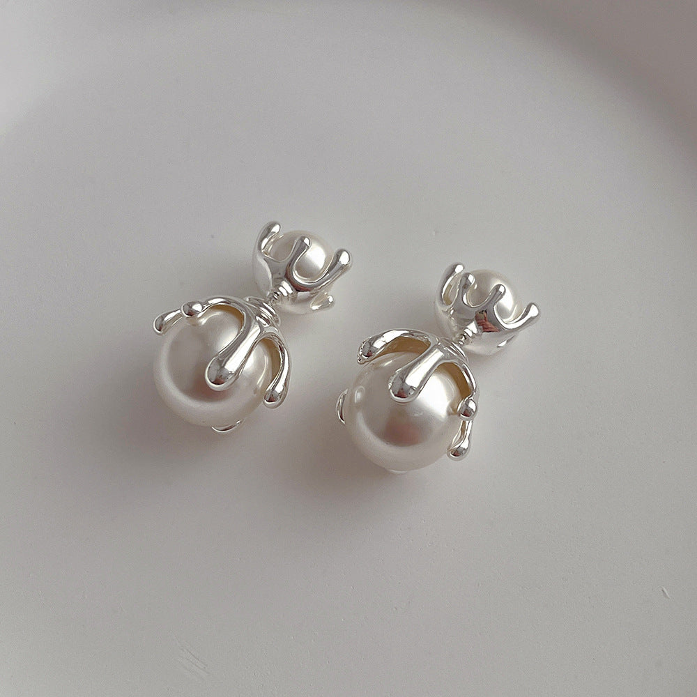 Women's Wear Shell Pearls Metal Sier Needle High-grade Light Luxury Earrings