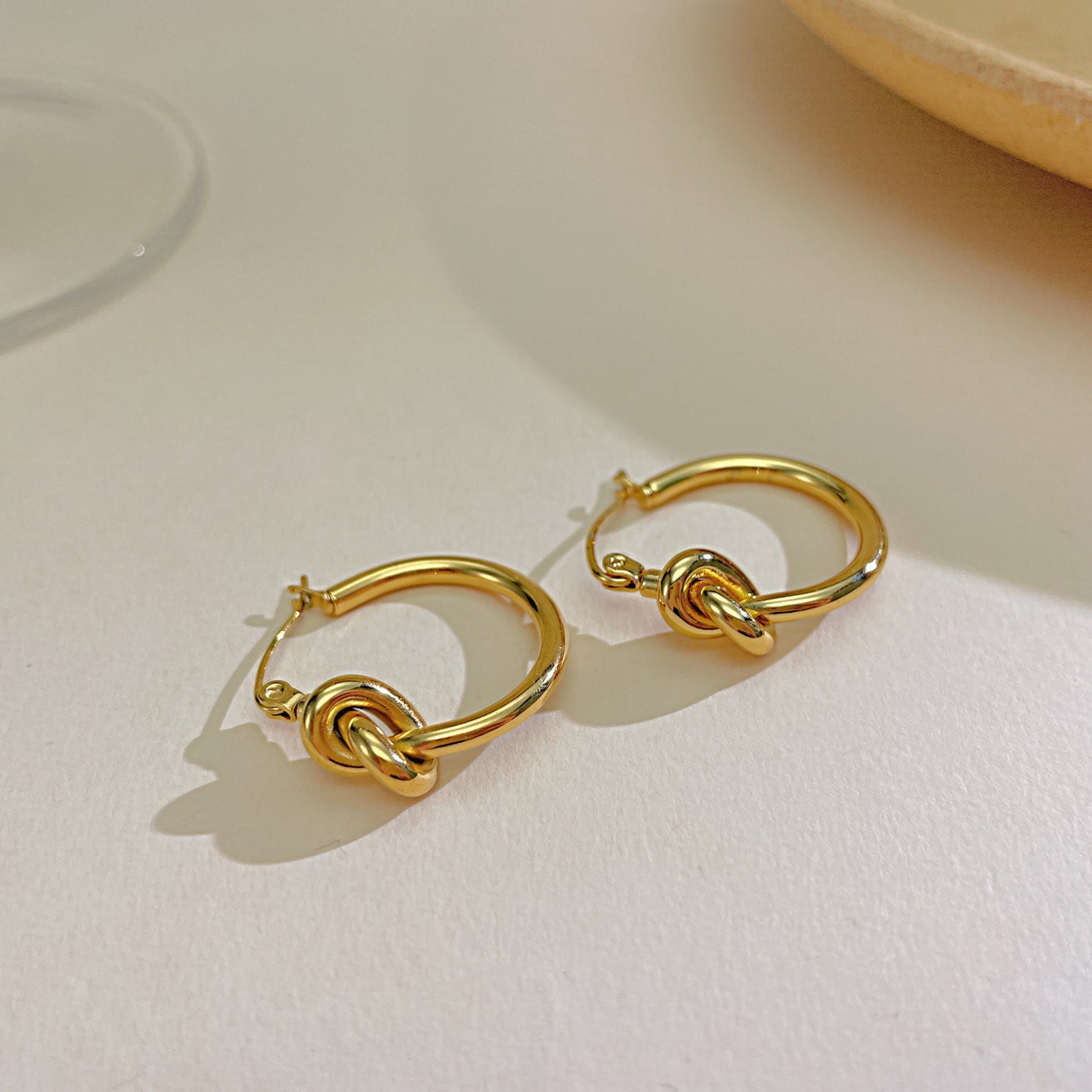 Boucles d'oreilles rondes géométriques en acier inoxydable pour femmes, personnalité de la mode, légères, de luxe, de tempérament