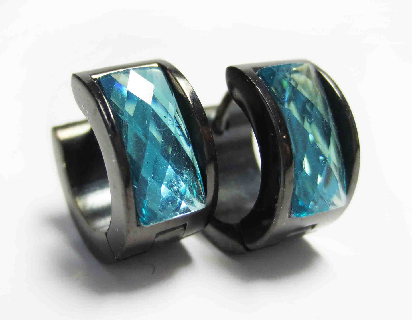Women's & Men's Steel Clips Geometric Rhinestone Titanium Color Acrylic Ear Buckle