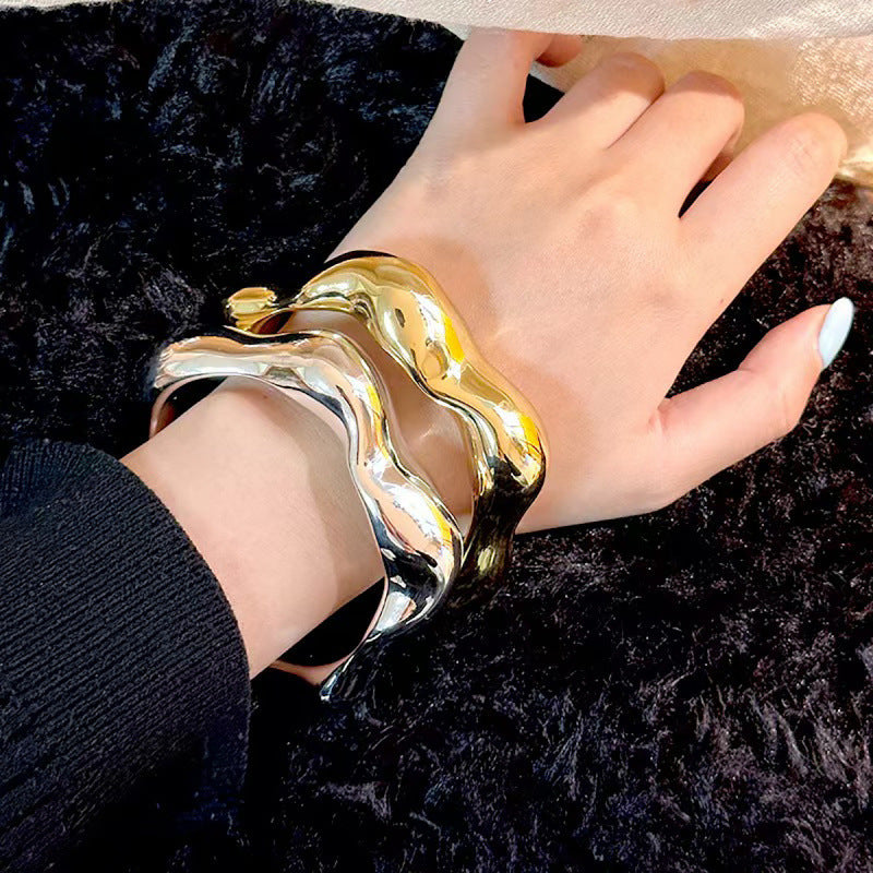 Women's Irregular Wavy Open-ended Personalized Niche Design Bracelet