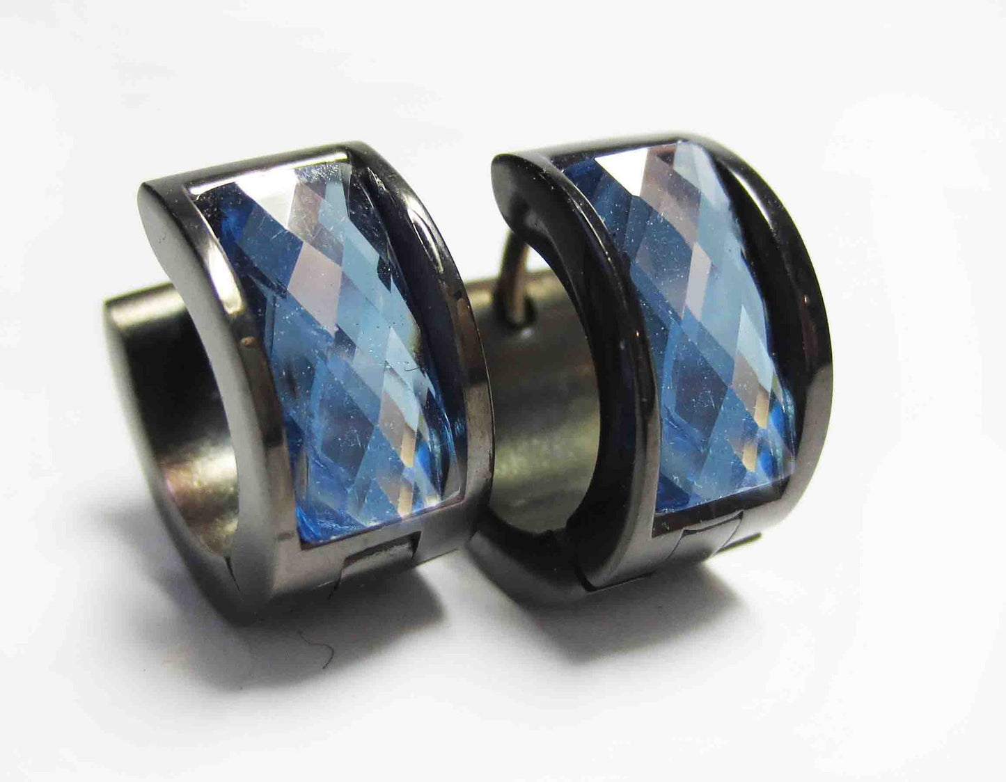 Women's & Men's Steel Clips Geometric Rhinestone Titanium Color Acrylic Ear Buckle