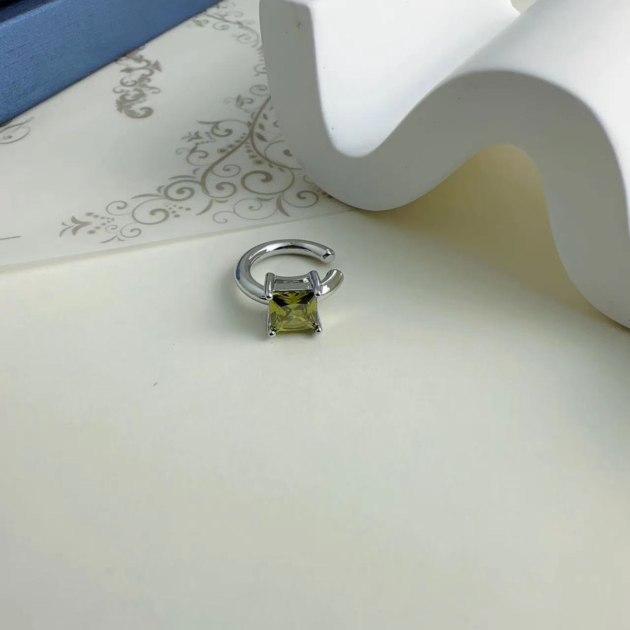 Women's Geometric Zircon Bone Light Luxury Minority Trendy High-grade Rings