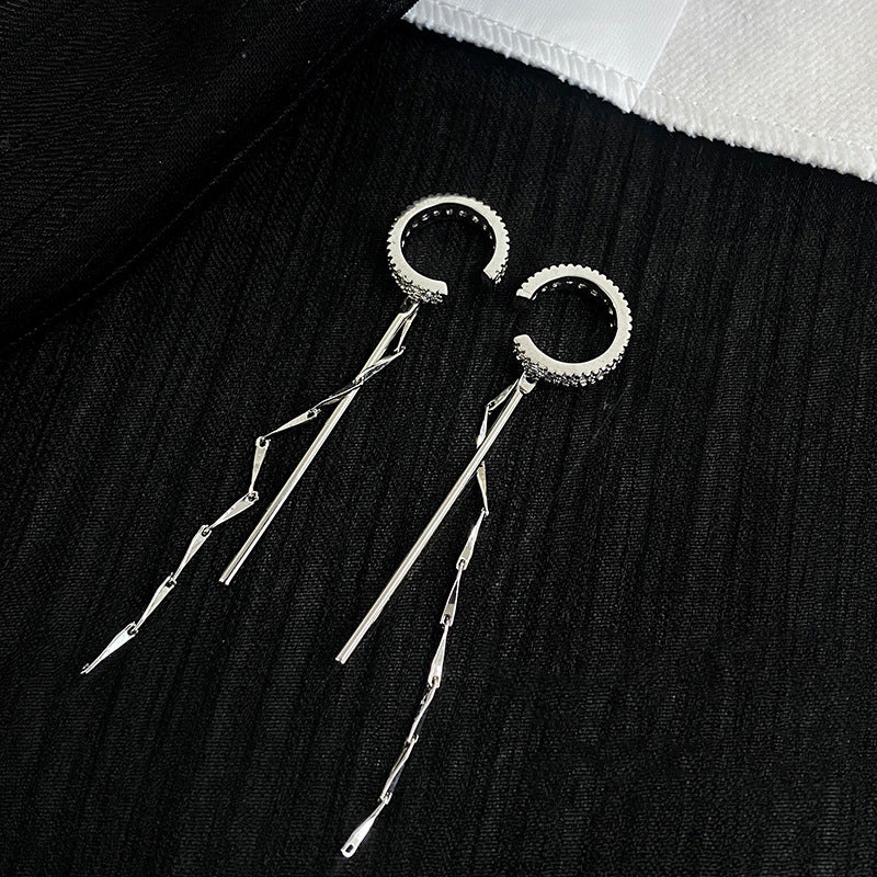 Women's Luxury Micro Inlaid Zircon Earless Long Tassel Stripe Rings