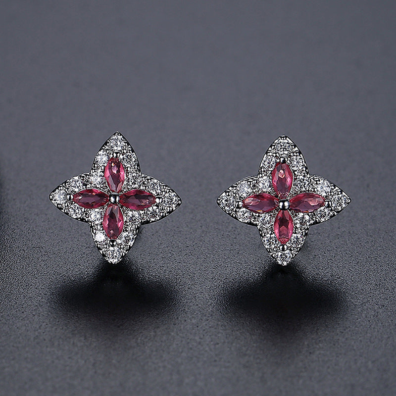 Avec boucles d'oreilles au design minimaliste de style coréen en zircon